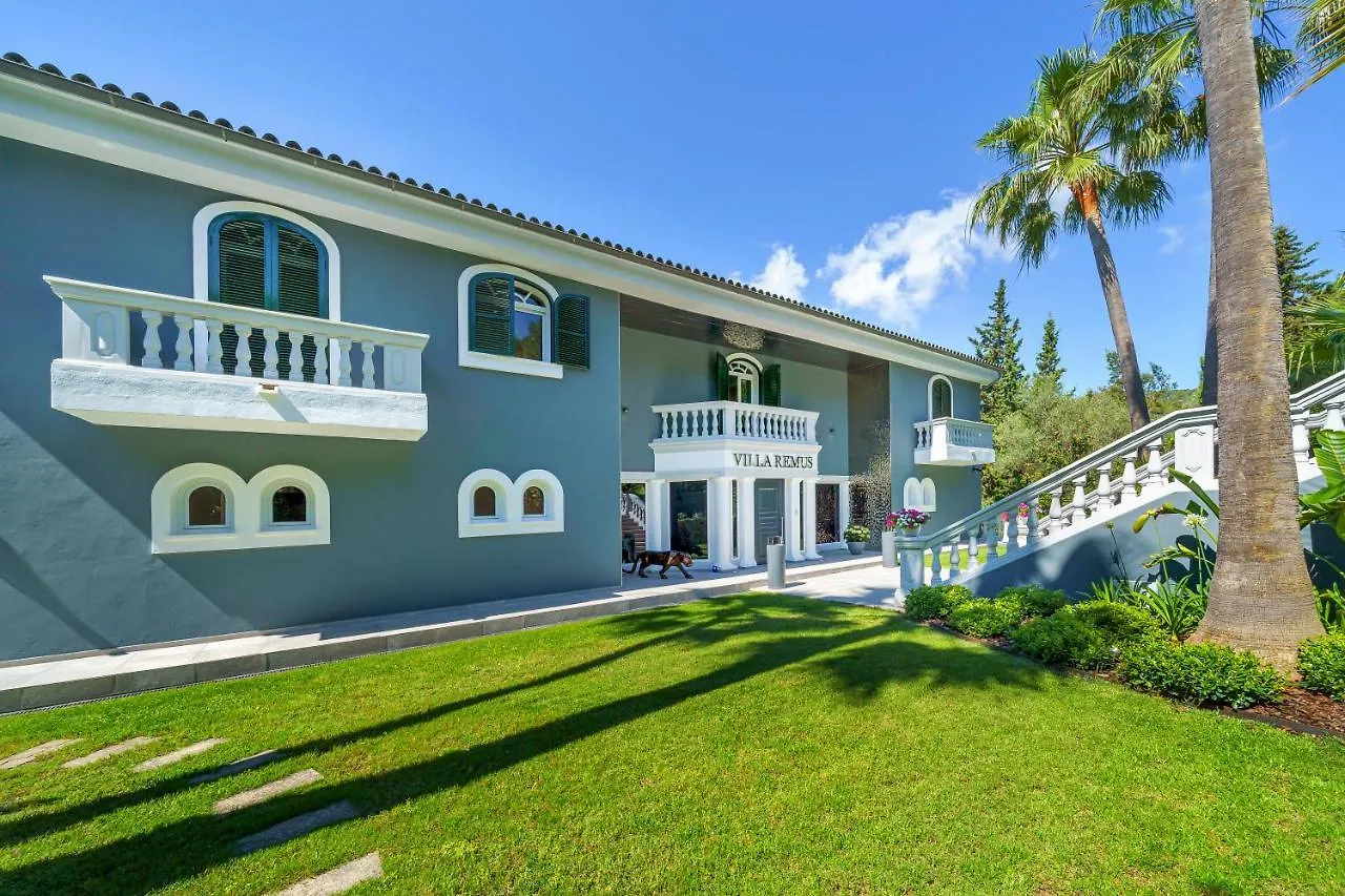 Villa Remus Son Vida